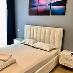 Joy Vivalia V5-9 Apartment *