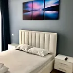 Joy Vivalia V5-9 Apartment