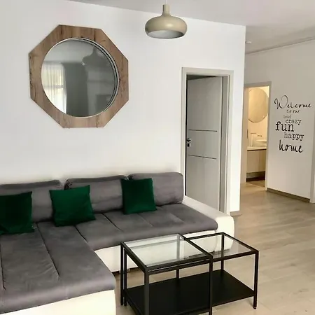 Joy Vivalia V5-9 Apartment *